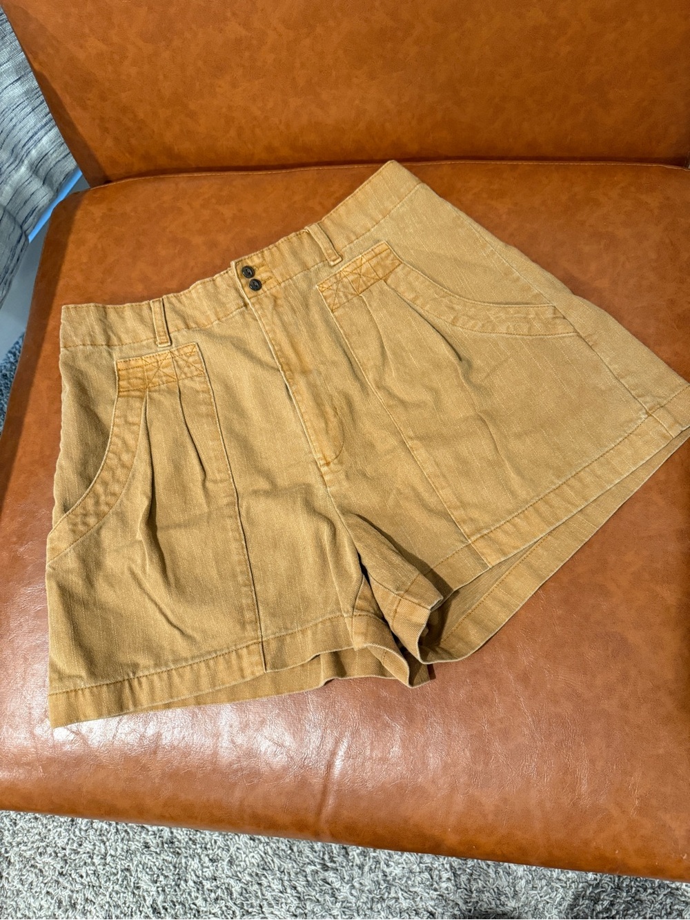 Universal Thread High-Waist Shorts in Camel Brown
